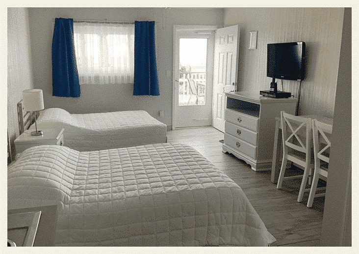 The Southold Beach Motel - Room