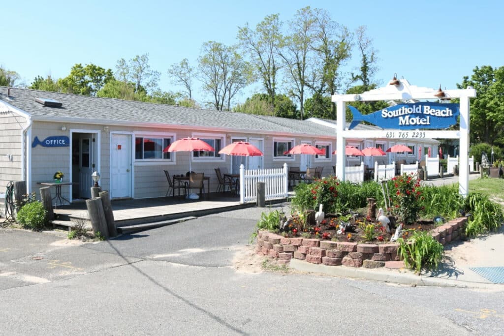 The Southold Beach Motel - Office and Rooms